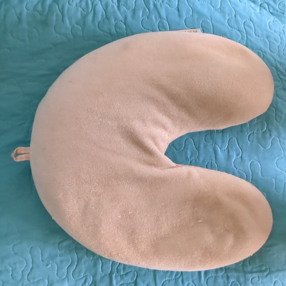 Bucky Brand  Natural Buckwheat Pillow